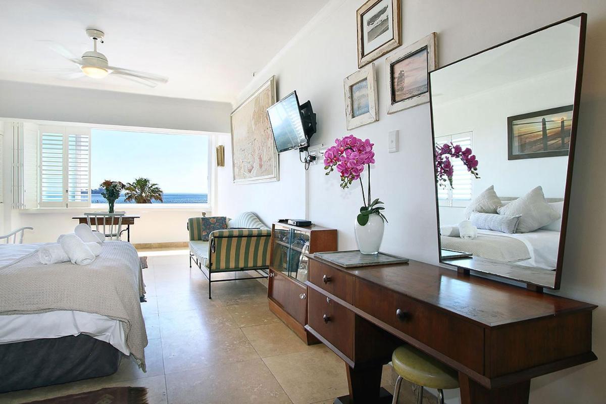 Dolphin Bay With Sea Views Apartment *