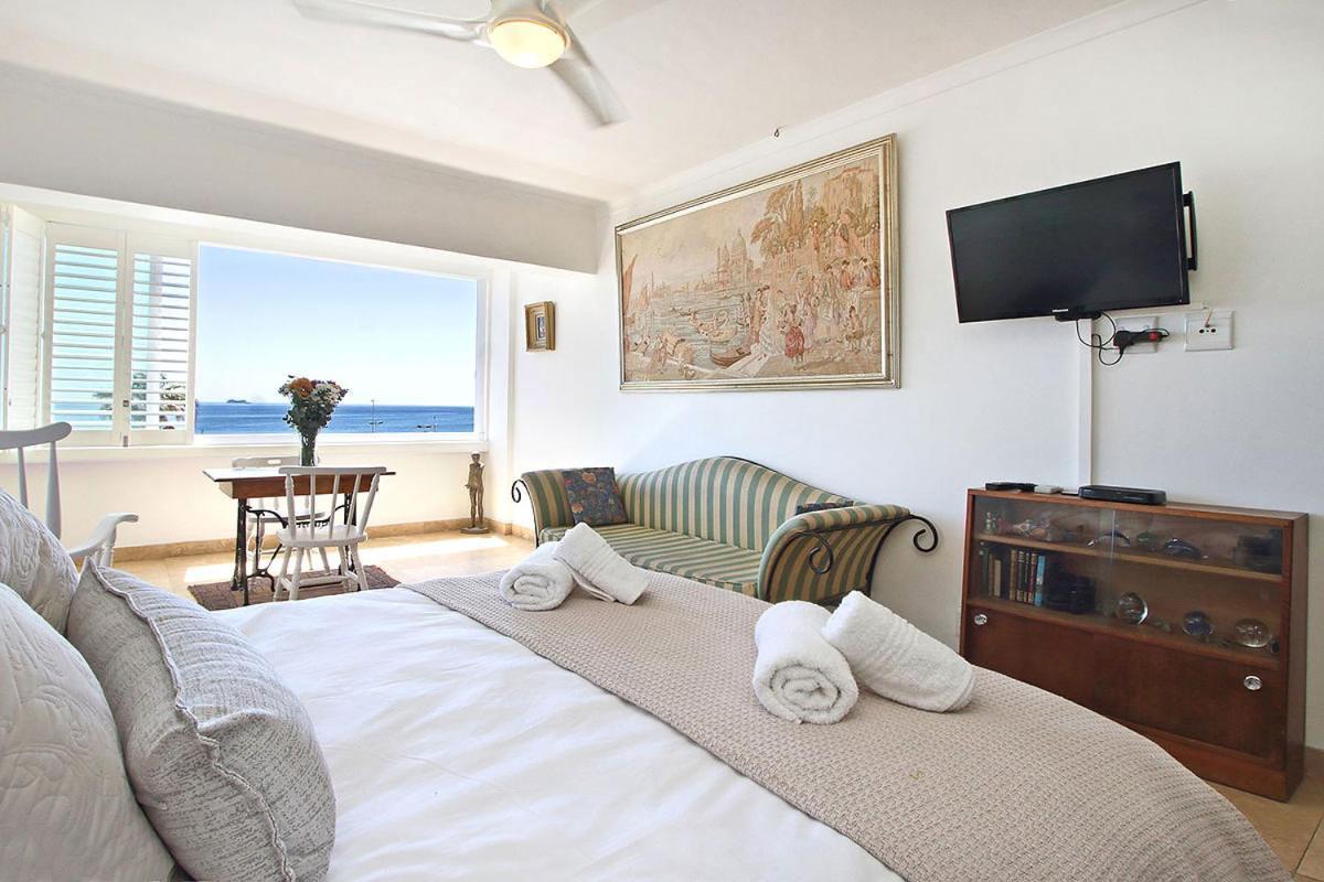 Dolphin Bay With Sea Views Apartment *